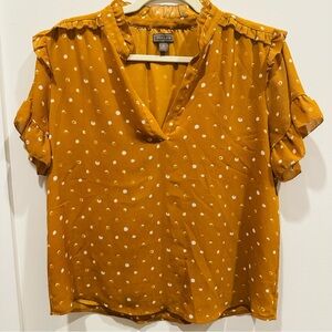 Polka dot flowy Anthropologie Top Medium